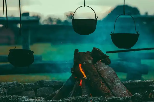 Fire Pit Cooking: S’mores & Summer Entertaining