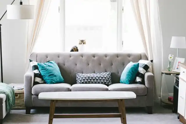 Living Room Design: Coffee Tables & Conversational Seating