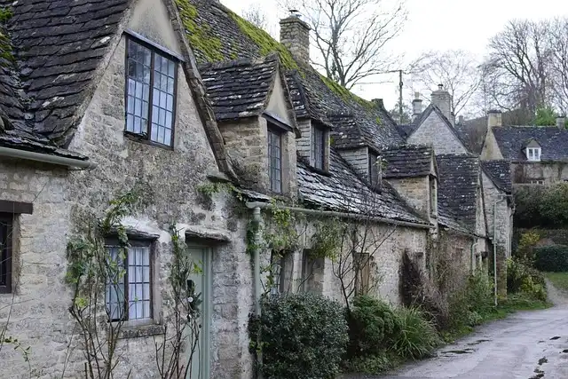 A Stunning 18th-Century Cotswolds Cottage Renovation